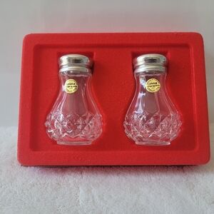 CRISTAL D'ARQUES Maintenon Crystal Salt & Pepper Shaker Set. Original Box. Mint.